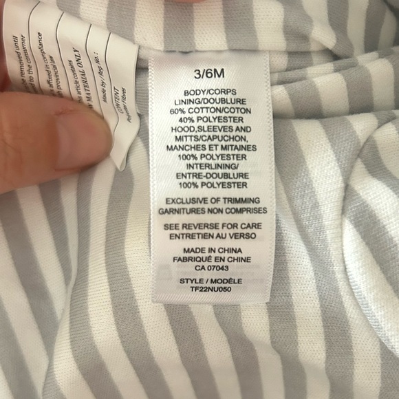 White and grey fuzzy snowsuit with cuffed sleeves. Size 3-6 months. NWOT. - Picture 5 of 5